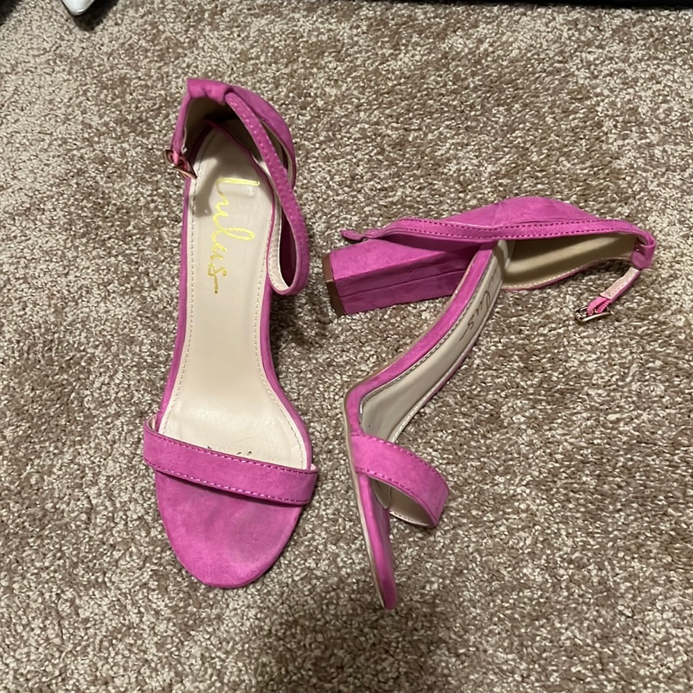 Pink heels